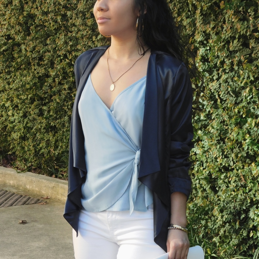 💙SPRING BLAZER💙 Beautiful Slate Satin Blazer